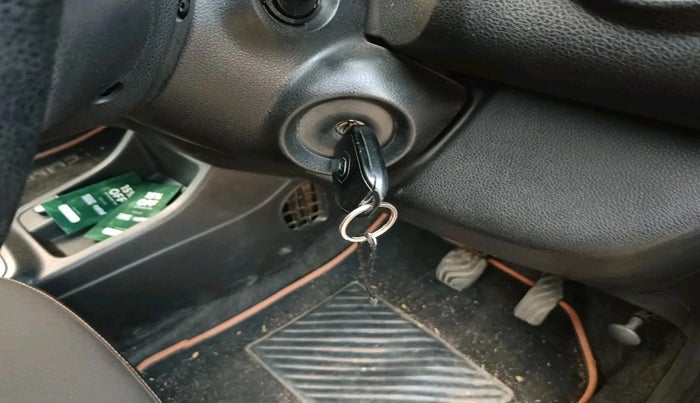 2017 Renault Kwid CLIMBER 1.0 AMT, Petrol, Automatic, 22,827 km, interior