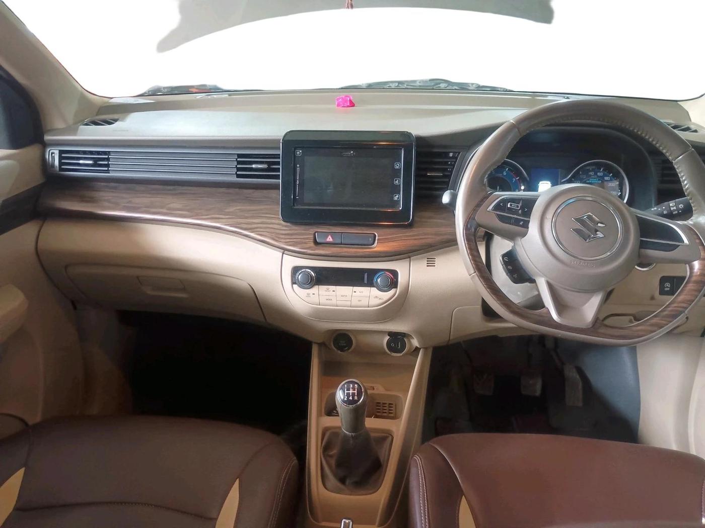 2018 Maruti Ertiga ZXI SHVS, Petrol, Manual, 77,719 km, interior
