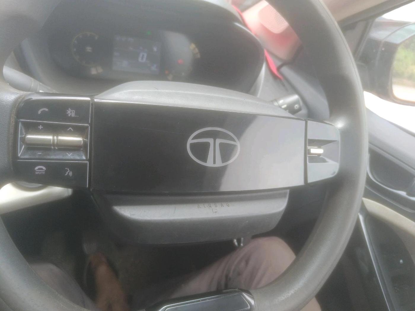 2024 Tata NEXON PURE 1.2 PETROL, Petrol, Manual, 77,192 km, interior