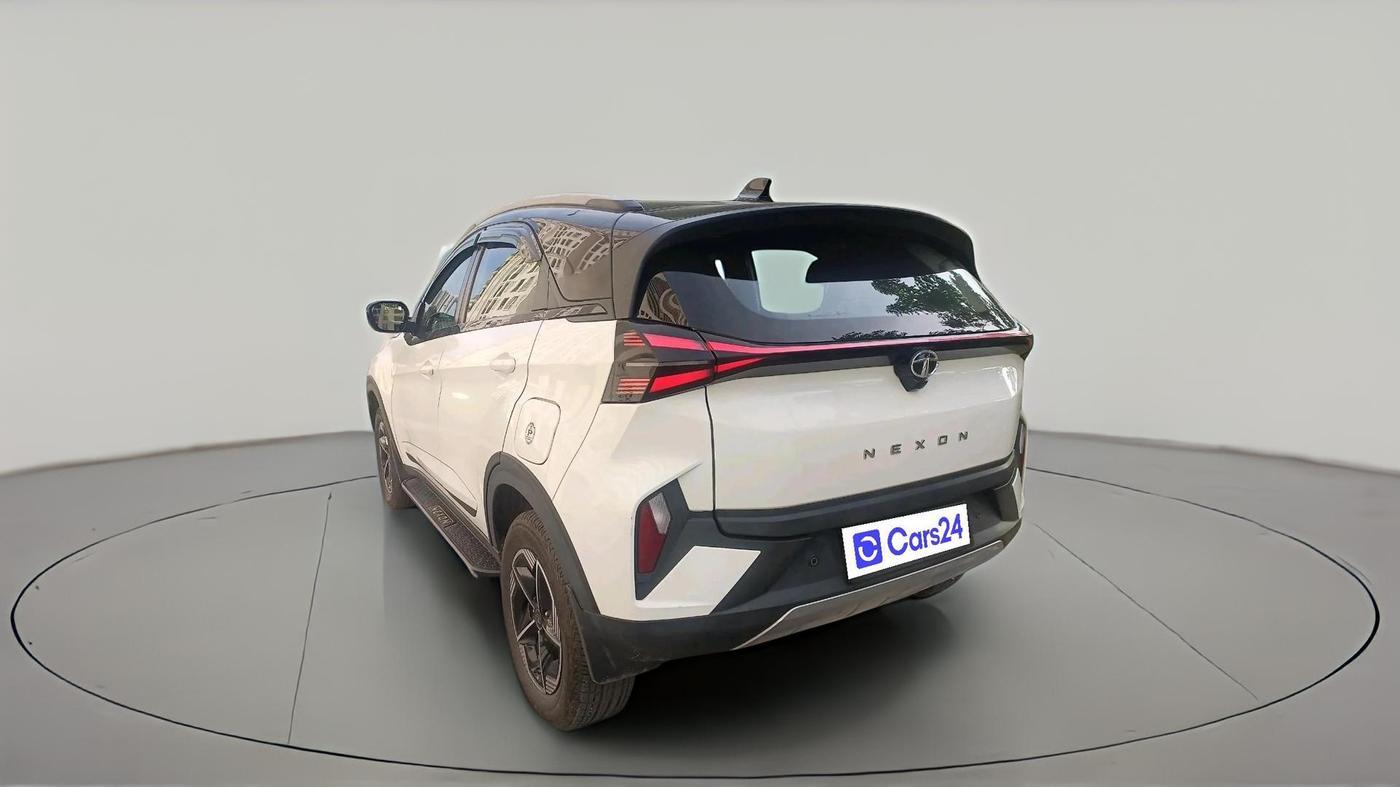 2023 Tata NEXON FEARLESS SUNROOF DUAL TONE 1.2 PETROL, Petrol, Manual, 16,060 km, exterior