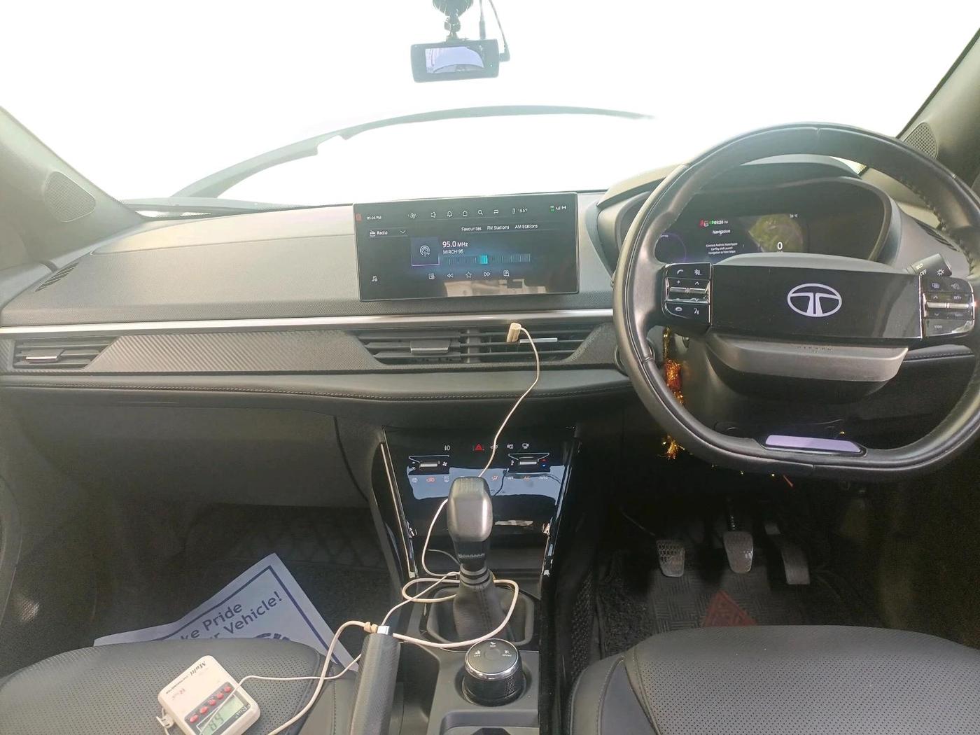 2023 Tata NEXON FEARLESS SUNROOF DUAL TONE 1.2 PETROL, Petrol, Manual, 16,060 km, interior