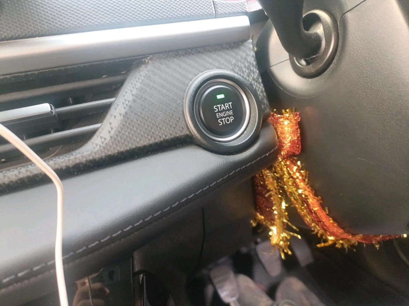 2023 Tata NEXON FEARLESS SUNROOF DUAL TONE 1.2 PETROL, Petrol, Manual, 16,060 km, interior