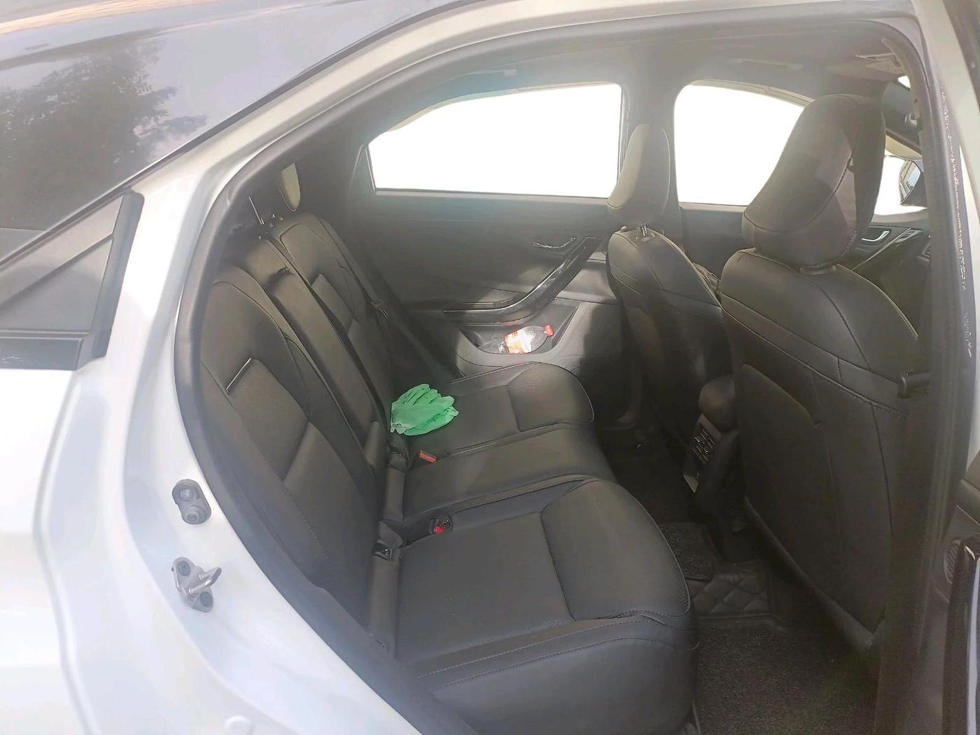 2023 Tata NEXON FEARLESS SUNROOF DUAL TONE 1.2 PETROL, Petrol, Manual, 16,060 km, interior