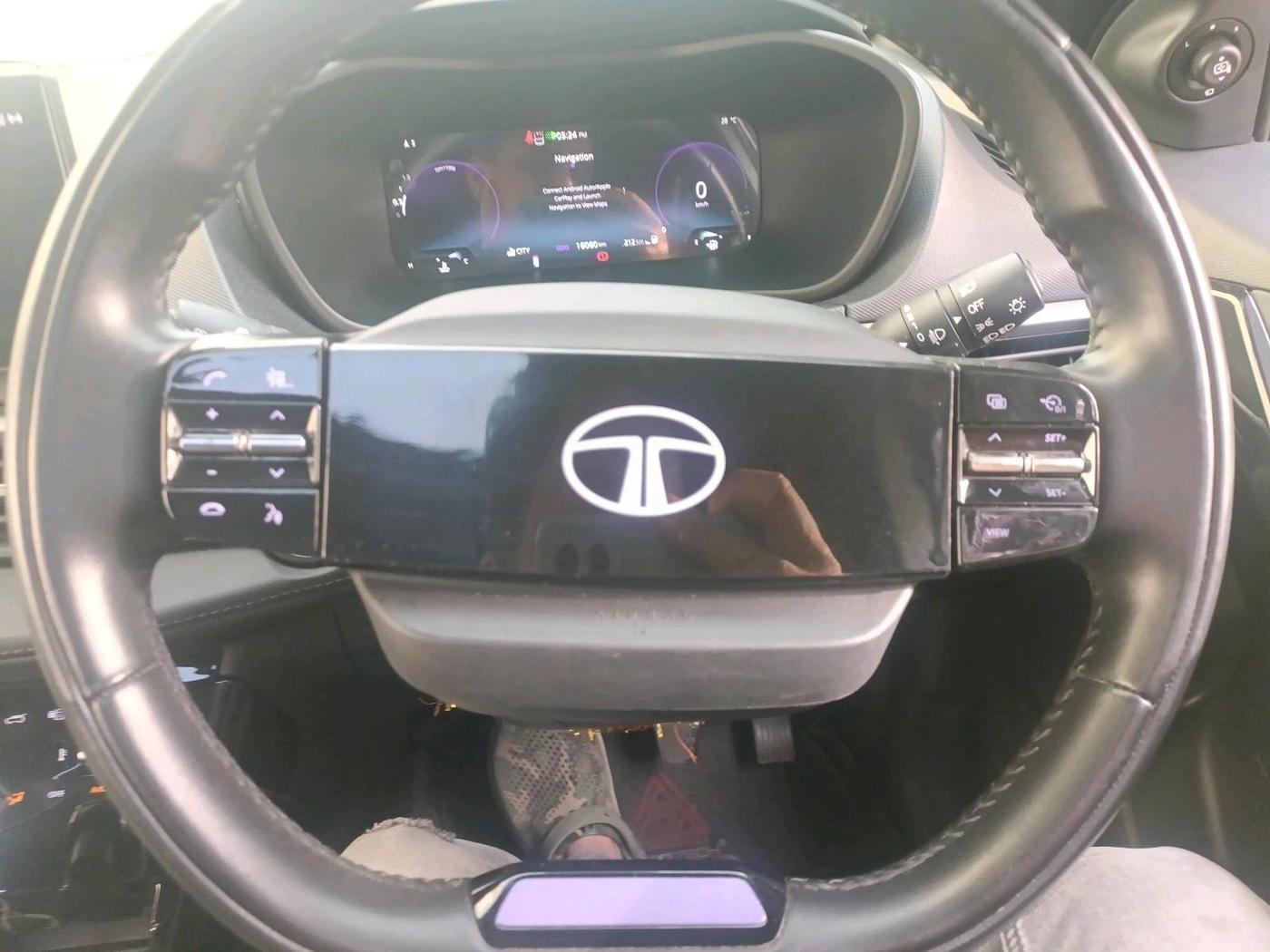 2023 Tata NEXON FEARLESS SUNROOF DUAL TONE 1.2 PETROL, Petrol, Manual, 16,060 km, interior