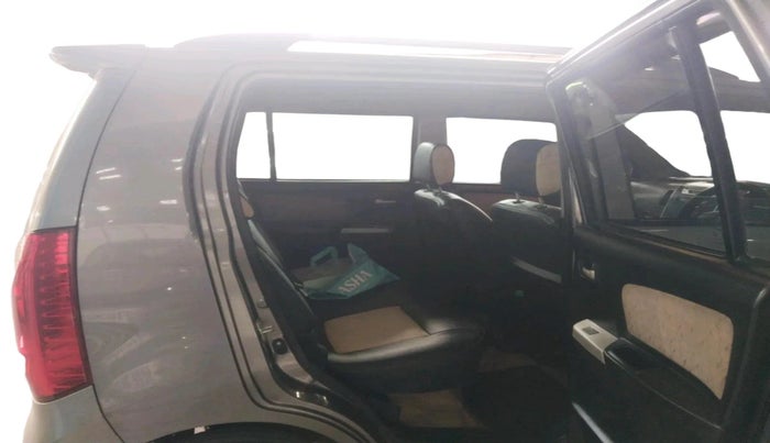 2015 Maruti Wagon R 1.0 VXI, Petrol, Manual, 1,74,453 km, interior