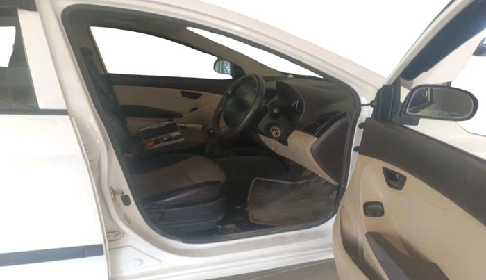 2015 Hyundai Eon MAGNA +, Petrol, Manual, 71,857 km, interior