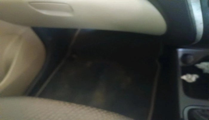 2015 Hyundai Eon MAGNA +, Petrol, Manual, 71,857 km, interior