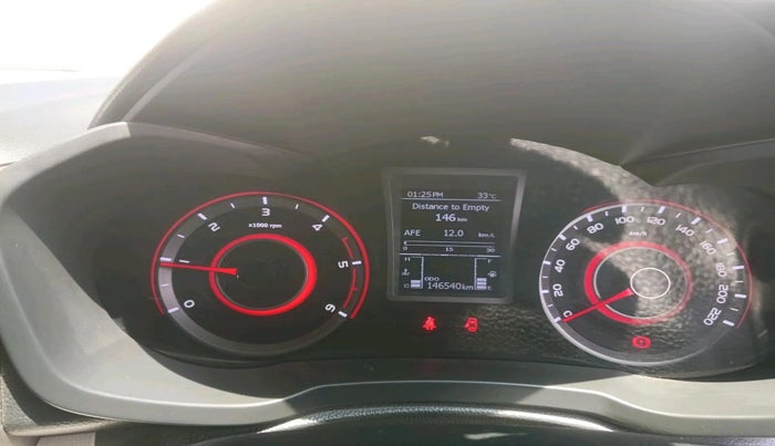 2019 Mahindra XUV300 W8 (O) 1.5 DIESEL, Diesel, Manual, 1,46,540 km, interior