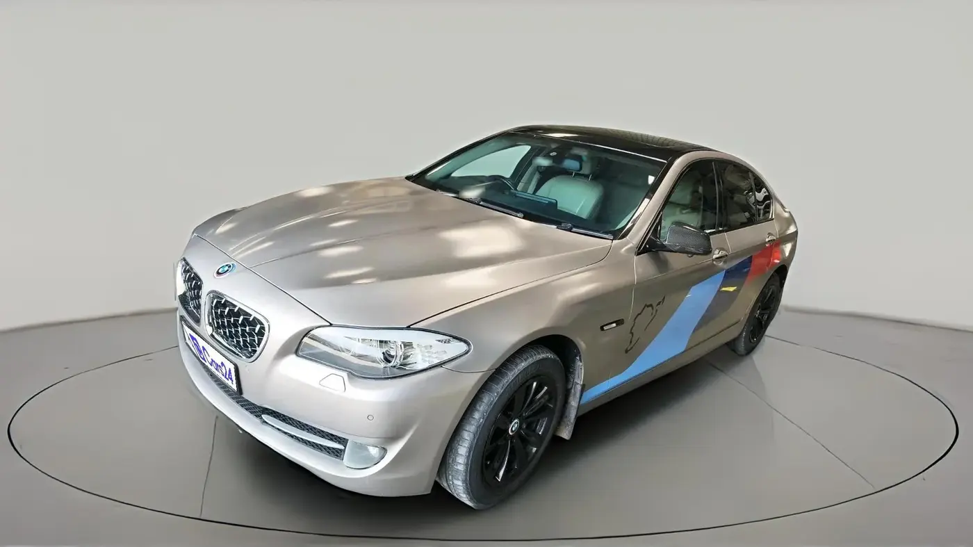 2010 BMW 5 Series 525D, Diesel, Automatic, 1,05,982 km, exterior