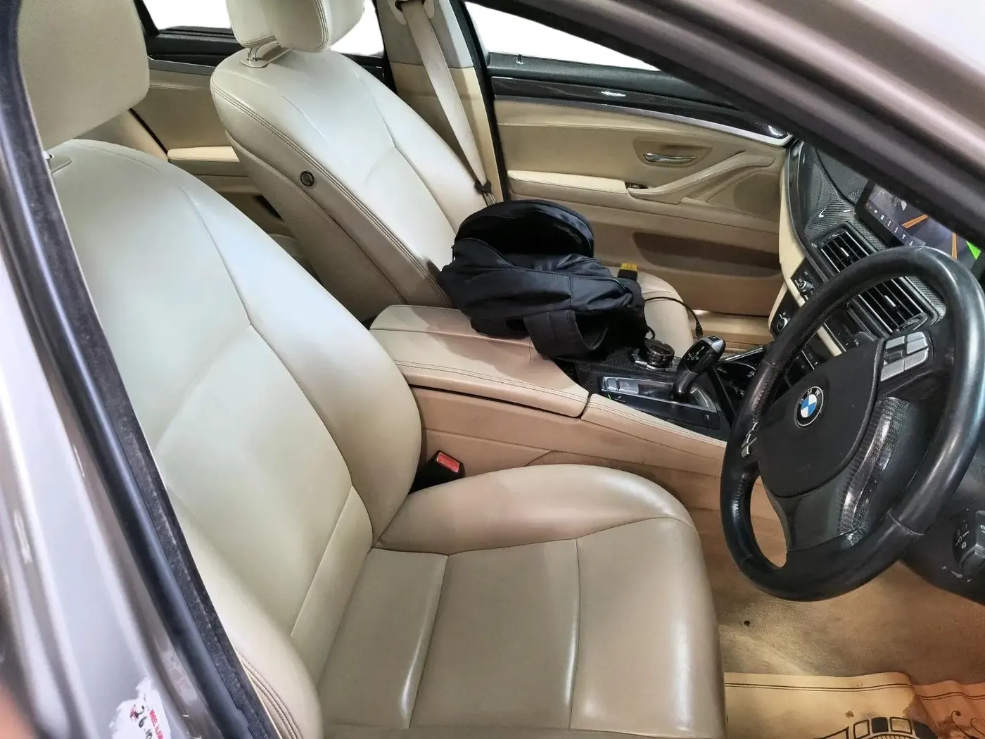 2010 BMW 5 Series 525D, Diesel, Automatic, 1,05,982 km, interior
