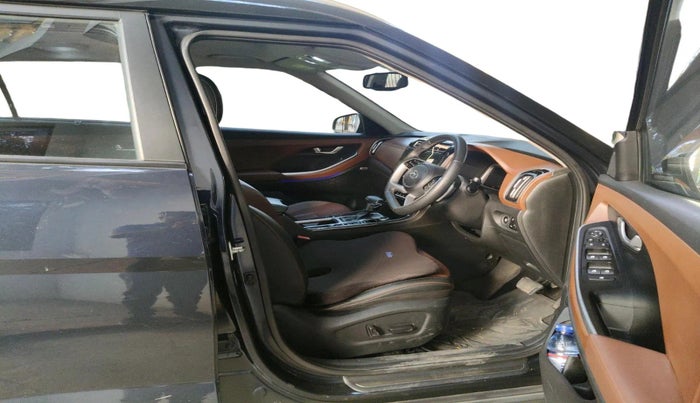 2022 Hyundai ALCAZAR 1.5 SIGNATURE (O) AT 7STR, Diesel, Automatic, 68,471 km, interior