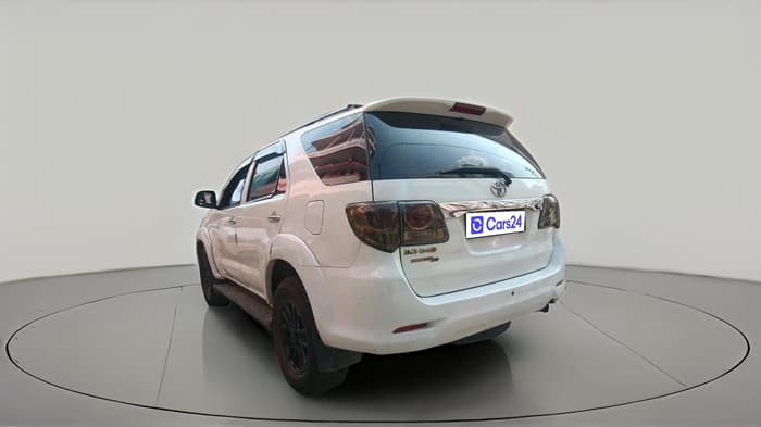 2012 Toyota Fortuner 3.0 4X4 MT, Diesel, Manual, 1,80,370 km, exterior