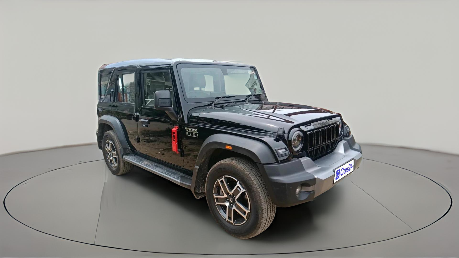 2026 Mahindra Thar Roxx MX5 Diesel AT 2WD