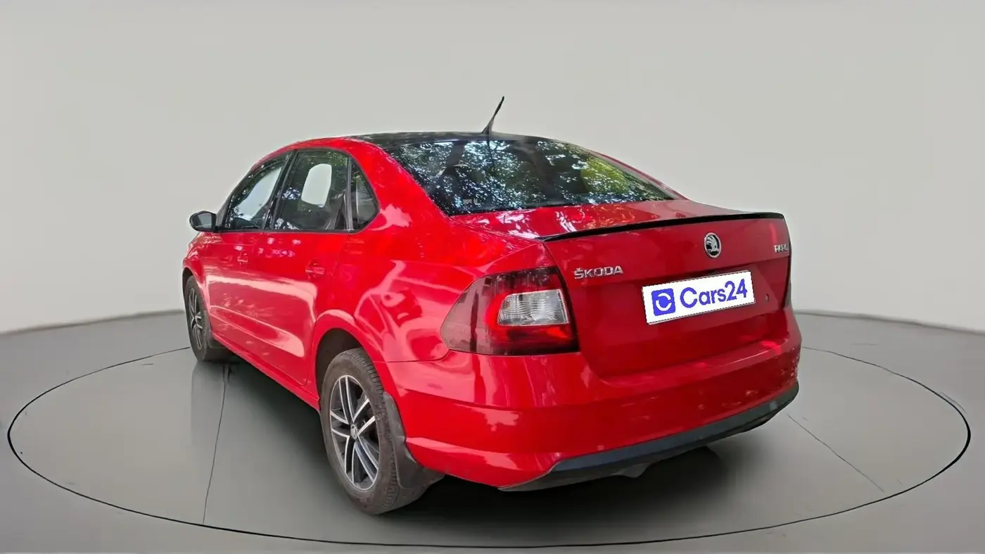 2018 Skoda Rapid STYLE 1.6 MPI AT, Petrol, Automatic, 70,672 km, exterior