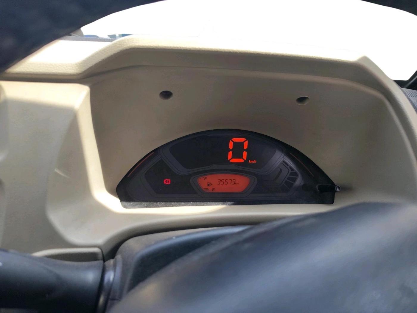 2024 Maruti Eeco  5 STR STD, CNG, Manual, 35,573 km, interior