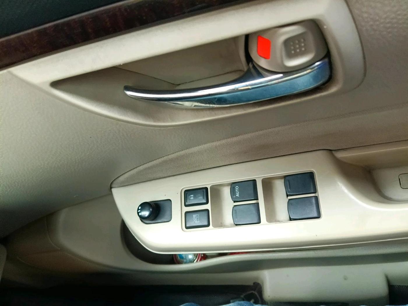 2012 Maruti Swift Dzire VXI, Petrol, Manual, 1,06,150 km, interior