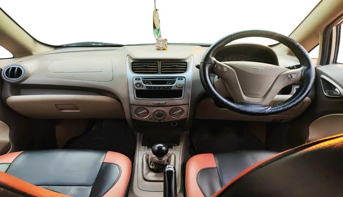 2013 Chevrolet Sail UVA 1.3 LT ABS, Diesel, Manual, 77,290 km, interior