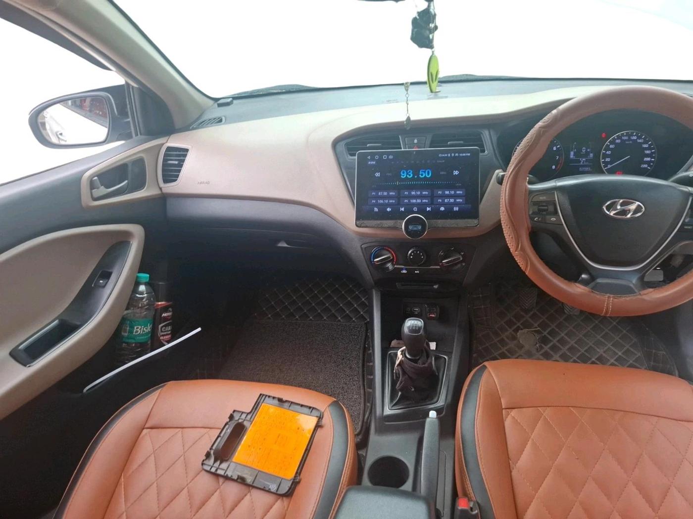 2017 Hyundai Elite i20 MAGNA EXECUTIVE 1.2, Petrol, Manual, 82,083 km, interior