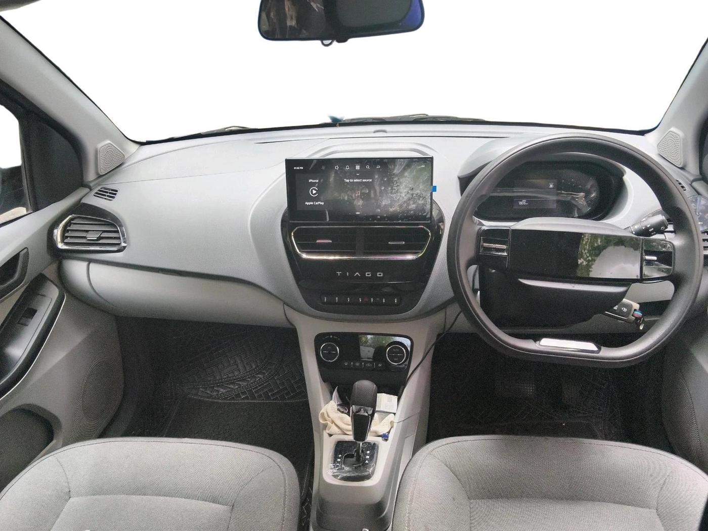 2025 Tata Tiago  XZA Plus CNG, CNG, Automatic, 7,806 km, interior