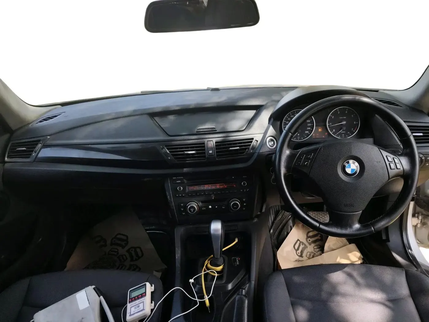 2011 BMW X1 SDRIVE 18I, Petrol, Automatic, 1,18,111 km, interior