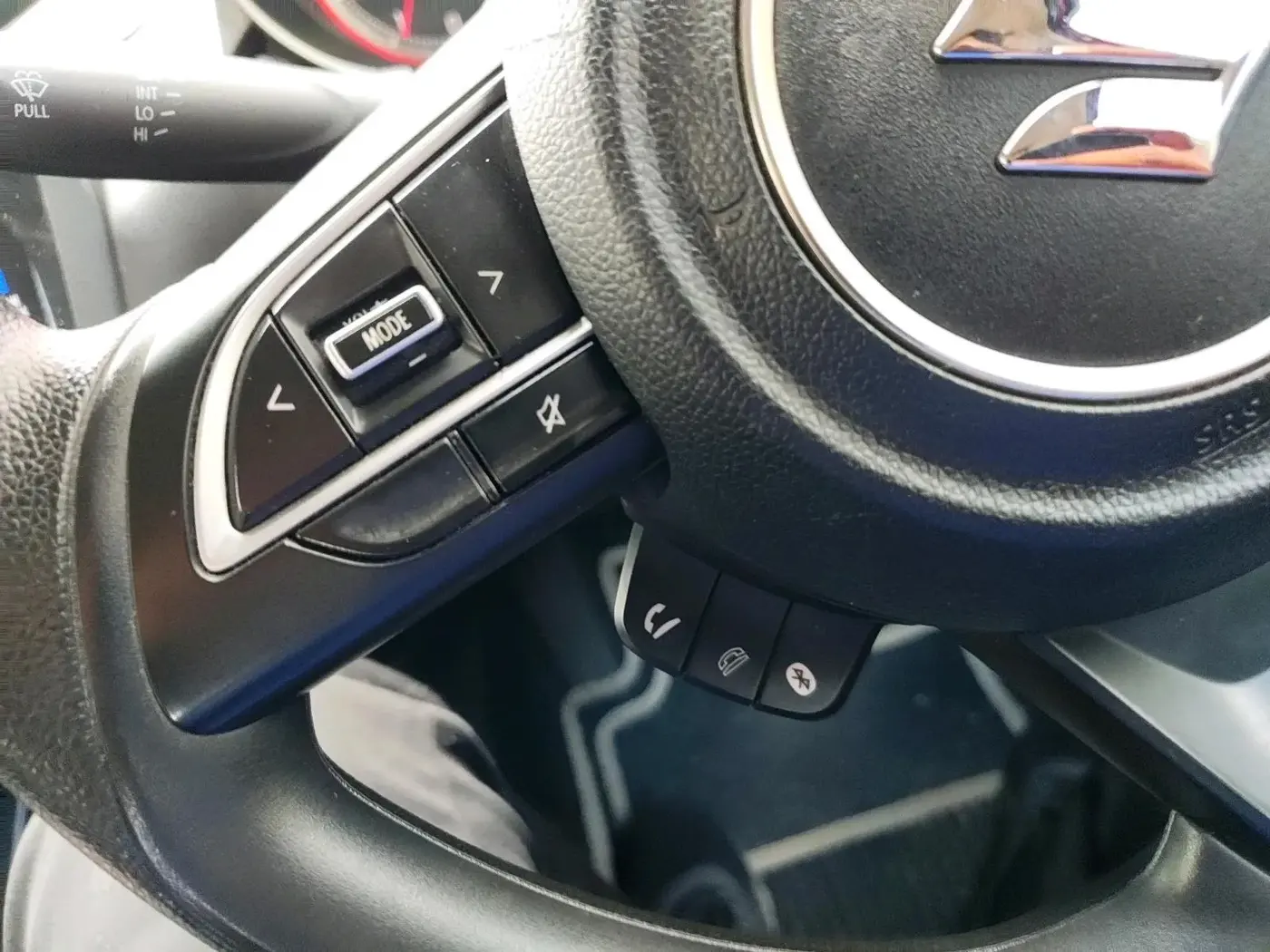 2022 Maruti Swift VXI AMT, Petrol, Automatic, 22,164 km, interior
