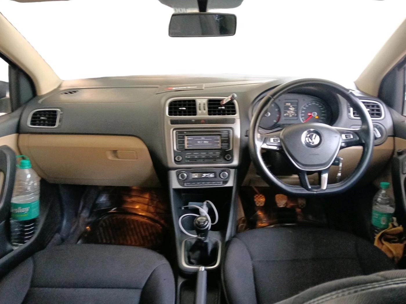 2015 Volkswagen Polo HIGHLINE1.2L, Petrol, Manual, 55,756 km, interior