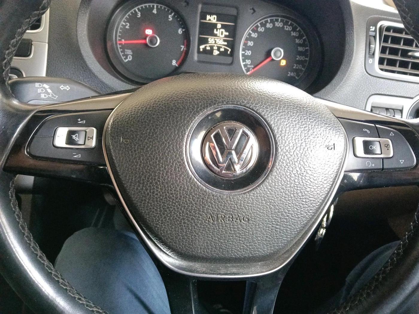 2015 Volkswagen Polo HIGHLINE1.2L, Petrol, Manual, 55,756 km, interior