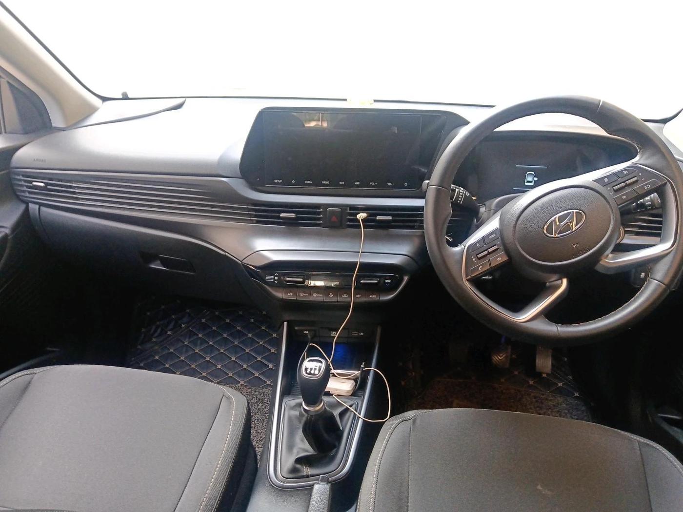 2022 Hyundai NEW I20 ASTA (O) 1.2 MT, Petrol, Manual, 21,954 km, interior
