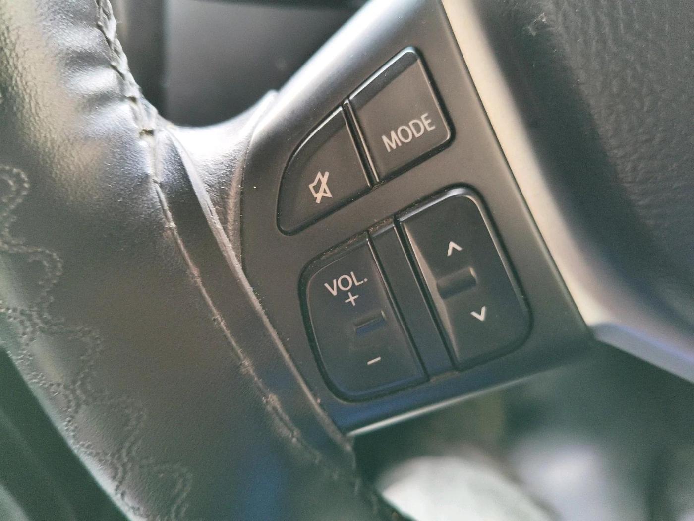 2012 Maruti Swift ZXI, Petrol, Manual, 60,226 km, interior