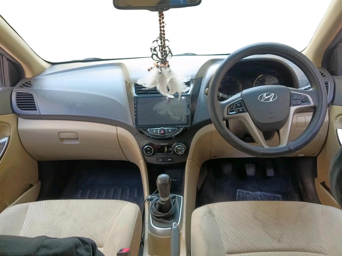 2013 Hyundai Verna FLUIDIC 1.6 VTVT EX, Petrol, Manual, 61,296 km, interior
