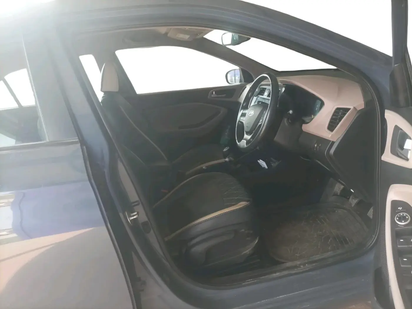 2014 Hyundai i20 ASTA 1.2, Petrol, Manual, 58,798 km, interior