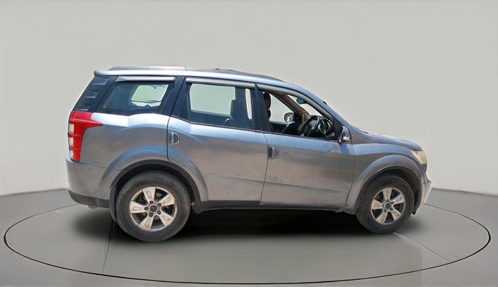 2013 Mahindra XUV500 W8, Diesel, Manual, 1,04,172 km, exterior