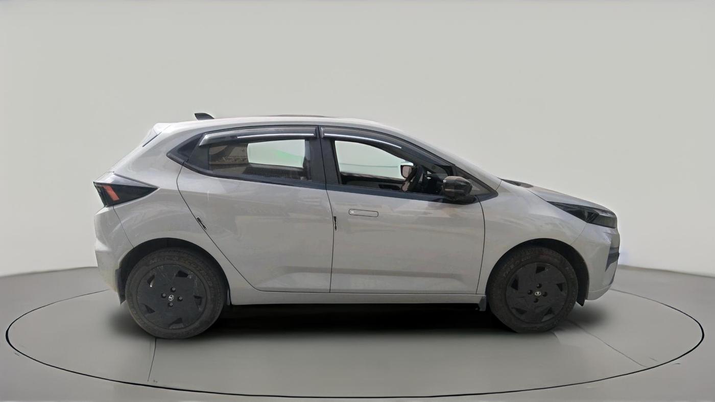 2025 Tata ALTROZ Creative Petrol 5AMT, Petrol, Automatic, 10,379 km, exterior