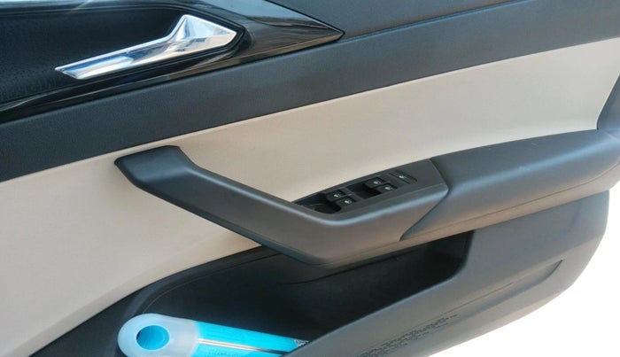 2022 Skoda SLAVIA STYLE 1.0L TSI AT, Petrol, Automatic, 37,480 km, interior