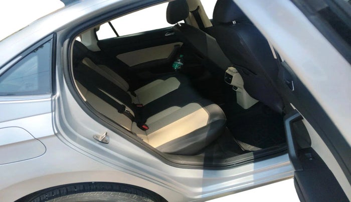 2022 Skoda SLAVIA STYLE 1.0L TSI AT, Petrol, Automatic, 37,480 km, interior