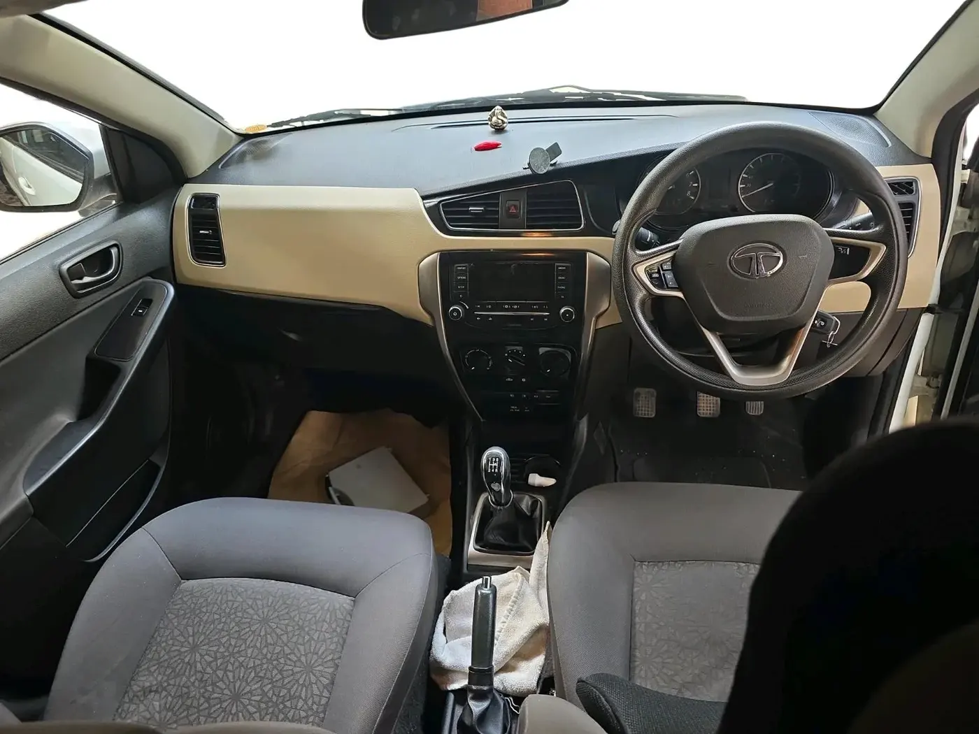 2014 Tata Zest XMS PETROL, Petrol, Manual, 54,607 km, interior