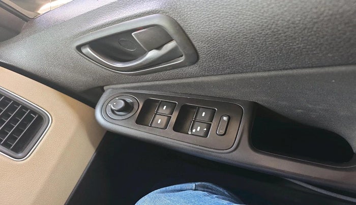 2014 Tata Zest XMS PETROL, Petrol, Manual, 54,607 km, interior