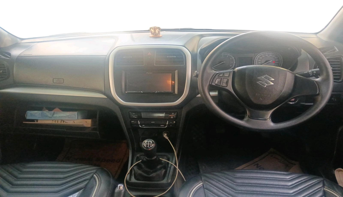 2022 Maruti Vitara Brezza VXI, Petrol, Manual, 21,870 km, interior