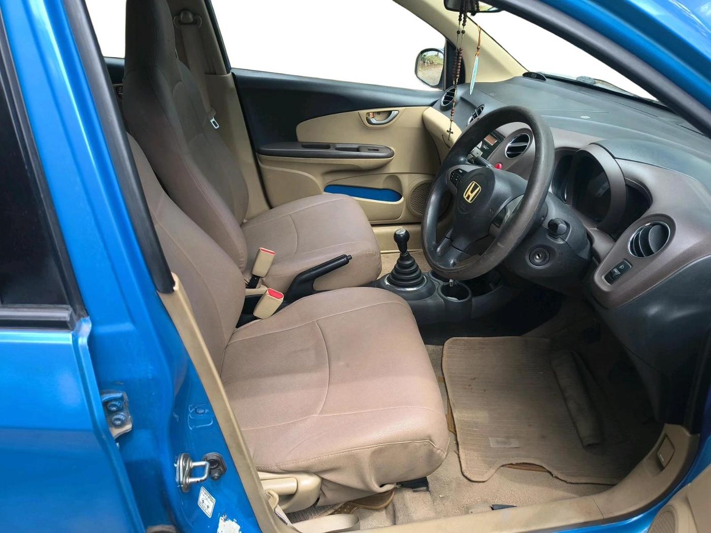 2012 Honda Brio V MT, Petrol, Manual, 76,566 km, interior
