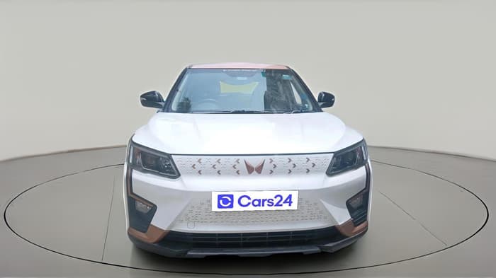 2023 Mahindra XUV400 EL 7.2 KW, Electric, Automatic, 90,041 km, exterior