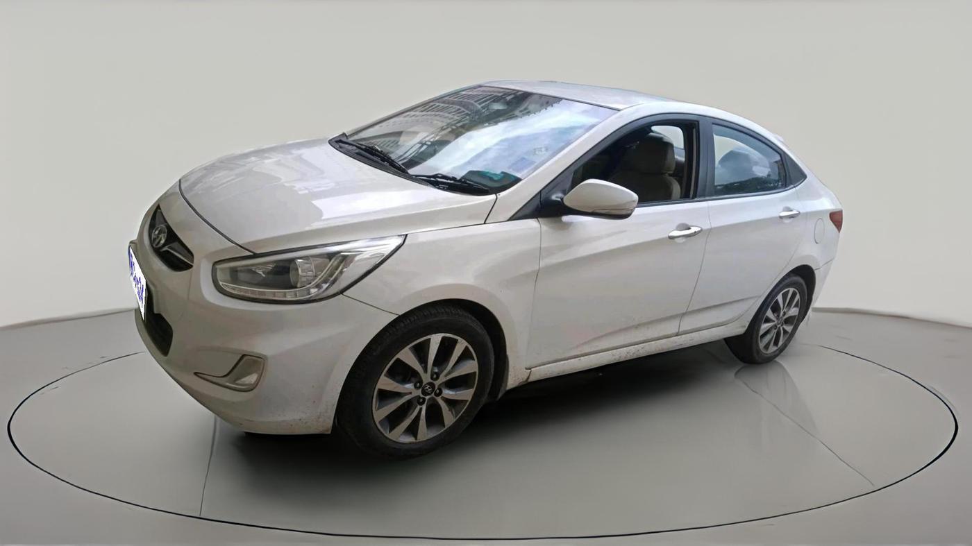 2014 Hyundai Verna FLUIDIC 1.6 CRDI SX OPT, Diesel, Manual, 2,32,136 km, exterior
