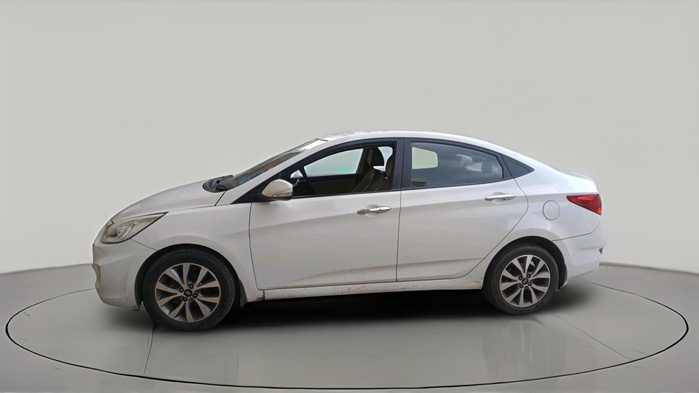 2014 Hyundai Verna FLUIDIC 1.6 CRDI SX OPT, Diesel, Manual, 2,32,136 km, exterior