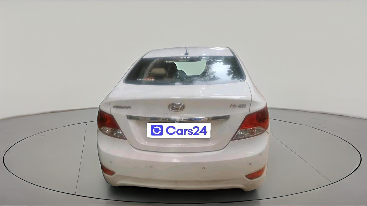 2014 Hyundai Verna FLUIDIC 1.6 CRDI SX OPT, Diesel, Manual, 2,32,136 km, exterior