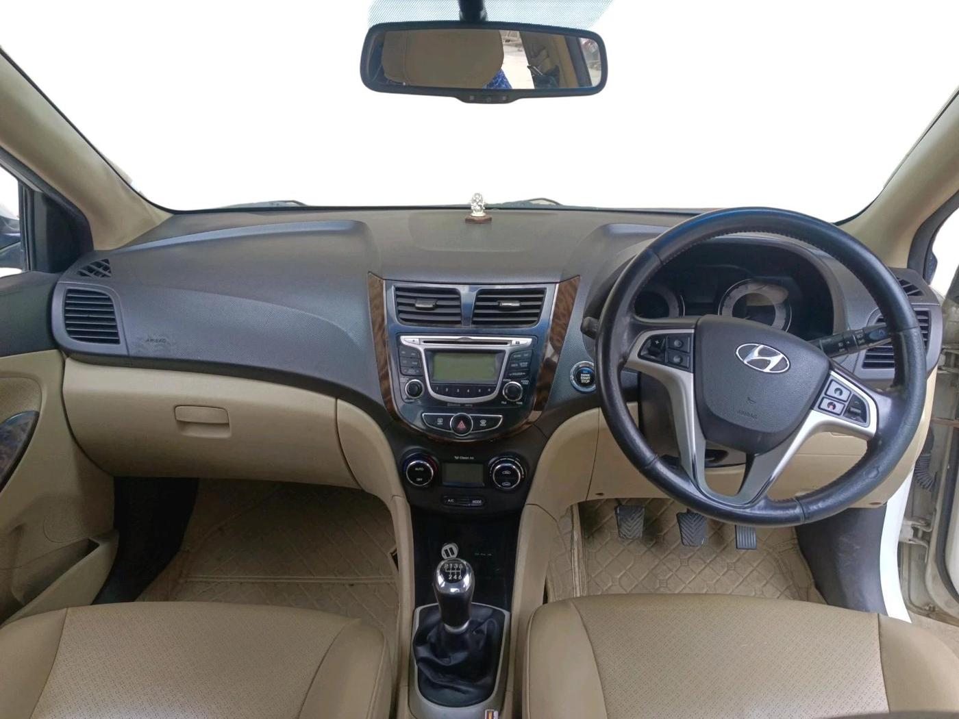 2014 Hyundai Verna FLUIDIC 1.6 CRDI SX OPT, Diesel, Manual, 2,32,136 km, interior