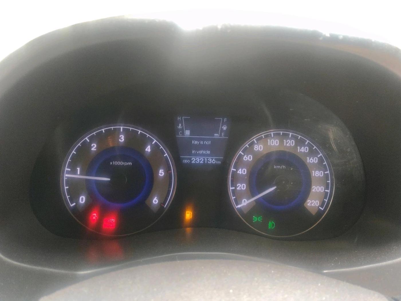 2014 Hyundai Verna FLUIDIC 1.6 CRDI SX OPT, Diesel, Manual, 2,32,136 km, interior