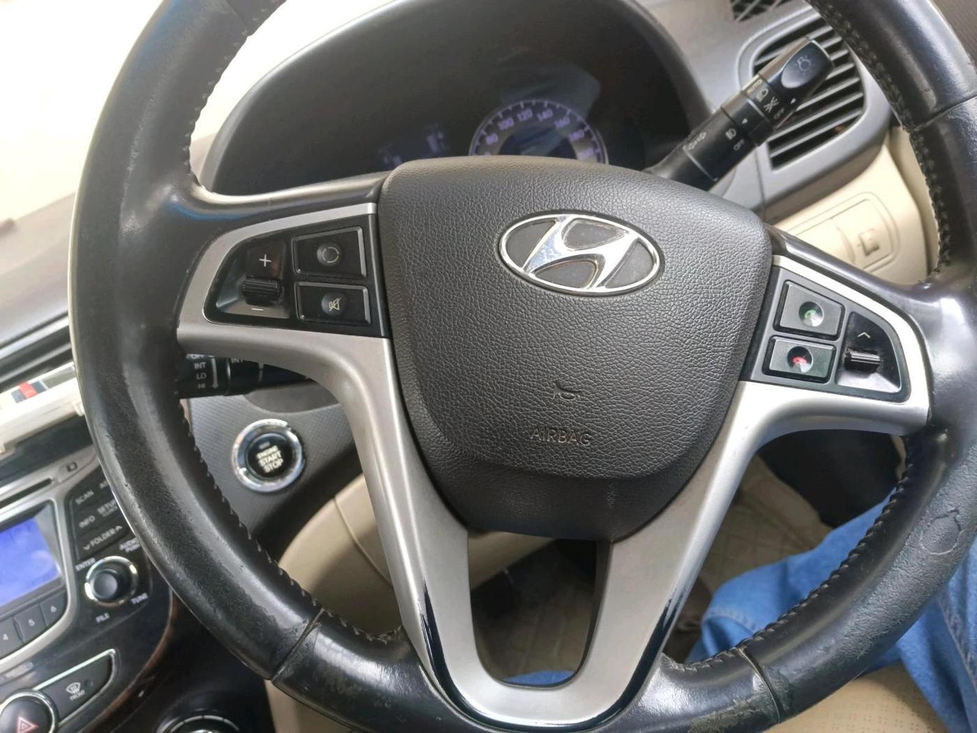 2014 Hyundai Verna FLUIDIC 1.6 CRDI SX OPT, Diesel, Manual, 2,32,136 km, interior