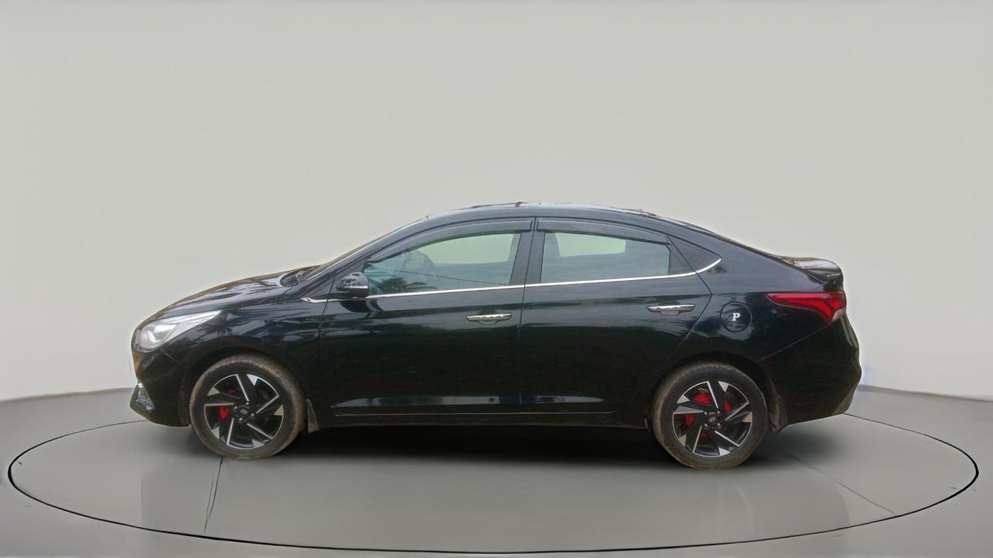 2017 Hyundai Verna 1.6 VTVT SX (O) AT, Petrol, Automatic, 49,105 km, exterior