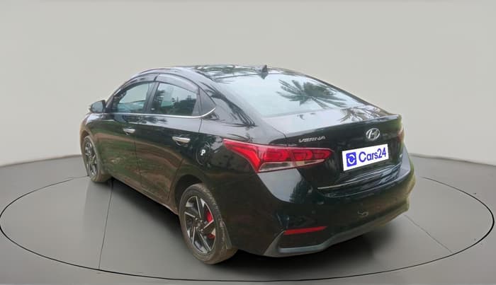 2017 Hyundai Verna 1.6 VTVT SX (O) AT, Petrol, Automatic, 49,105 km, exterior