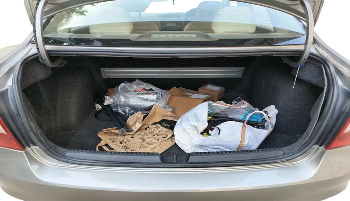 2014 Skoda Rapid 1.5 TDI CR AMBITION PLUS, Diesel, Manual, 60,289 km, exterior