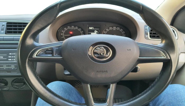 2014 Skoda Rapid 1.5 TDI CR AMBITION PLUS, Diesel, Manual, 60,289 km, interior